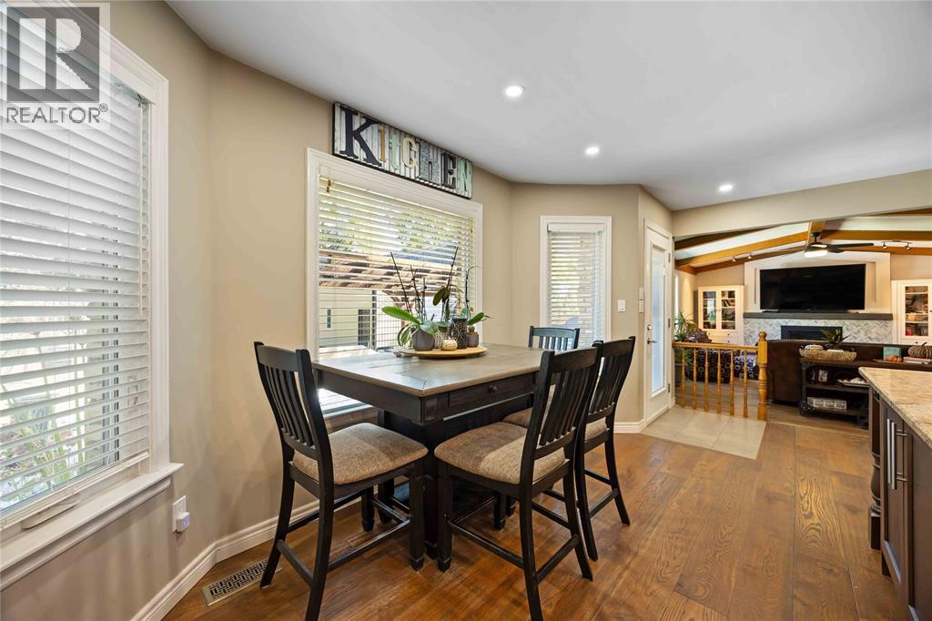 756 ST CLAIR PARKWAY - 10