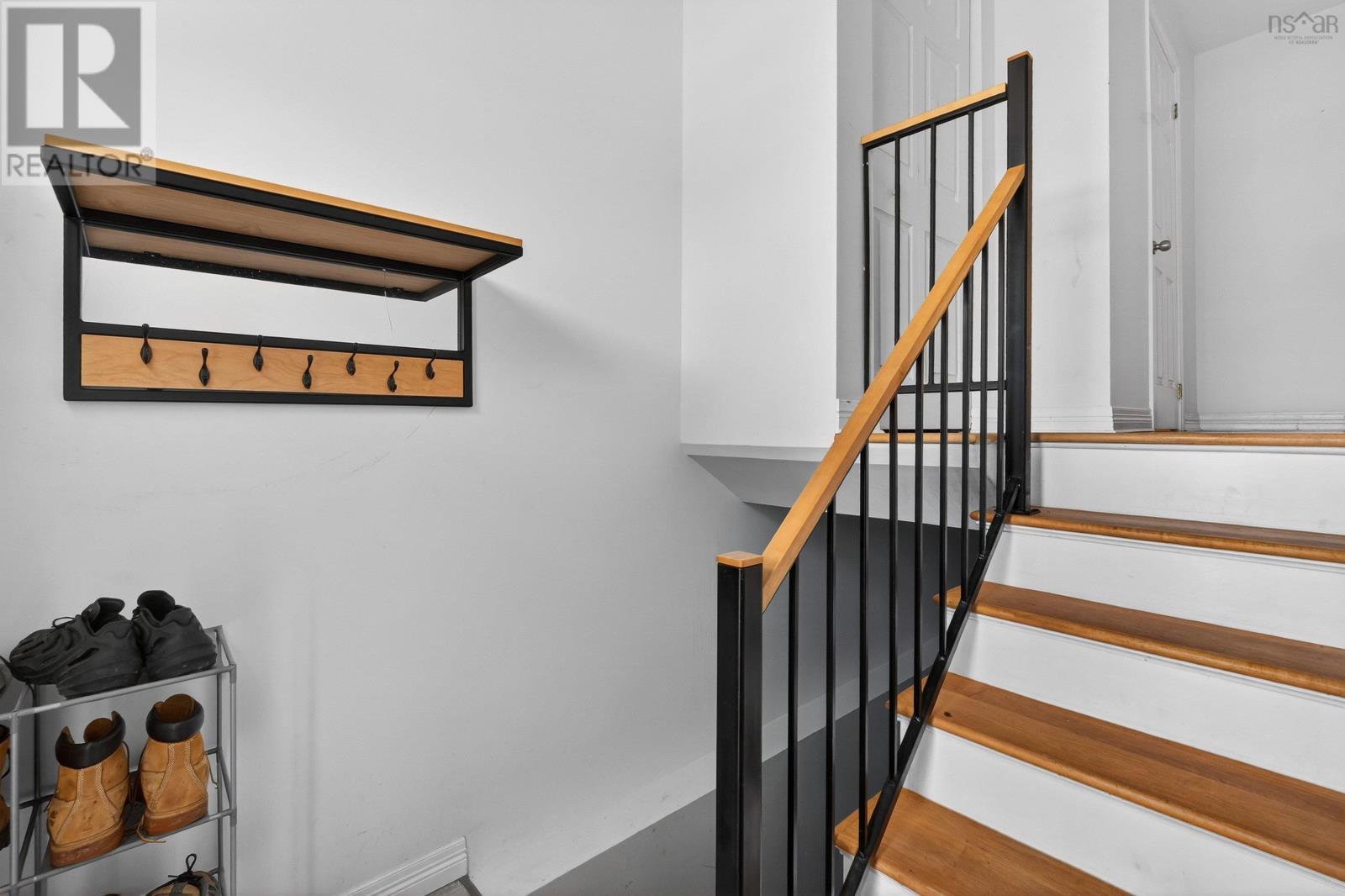 Property 27 of 38 of 38 Evans Avenue