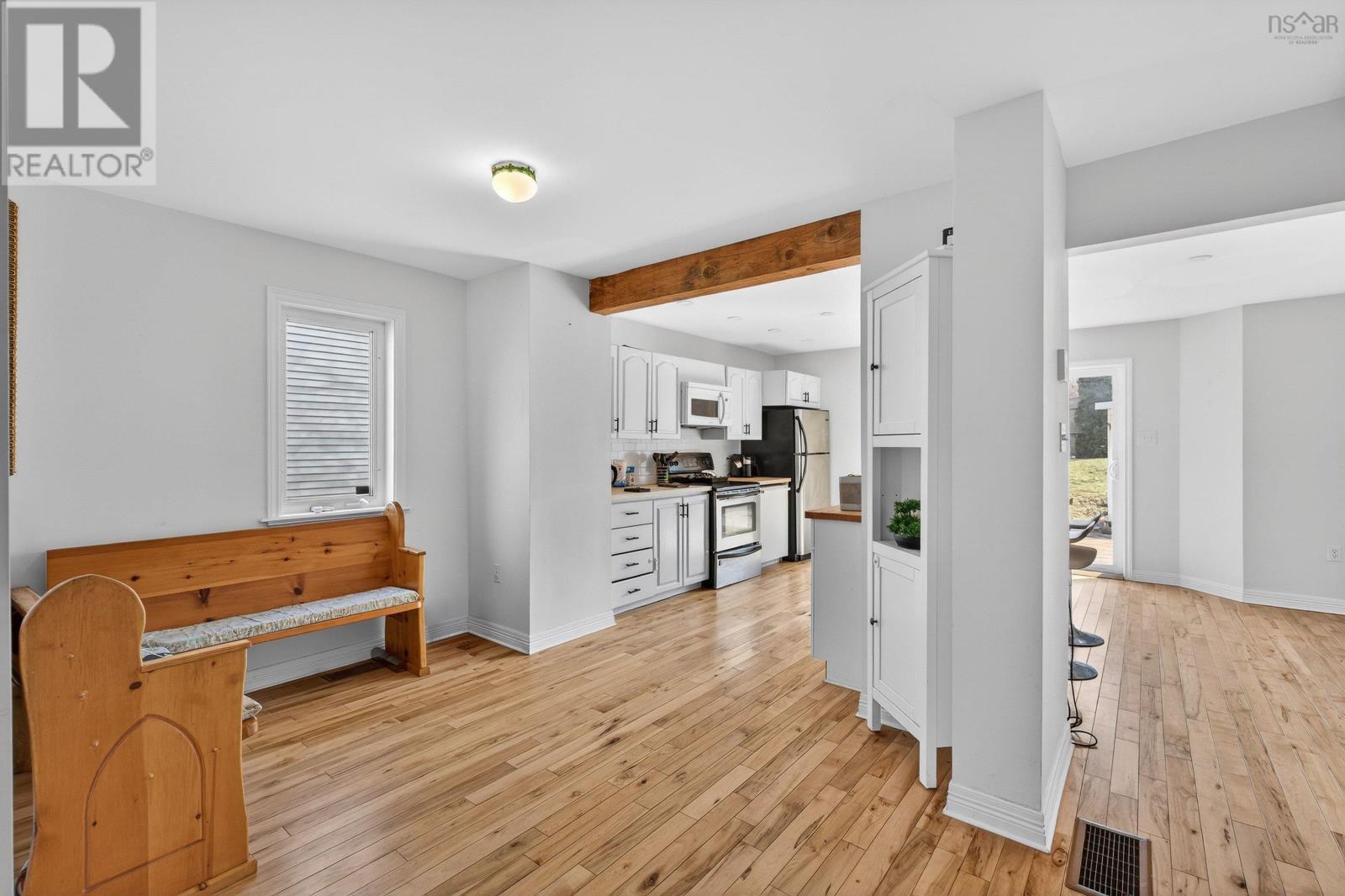 Property 4 of 38 of 38 Evans Avenue