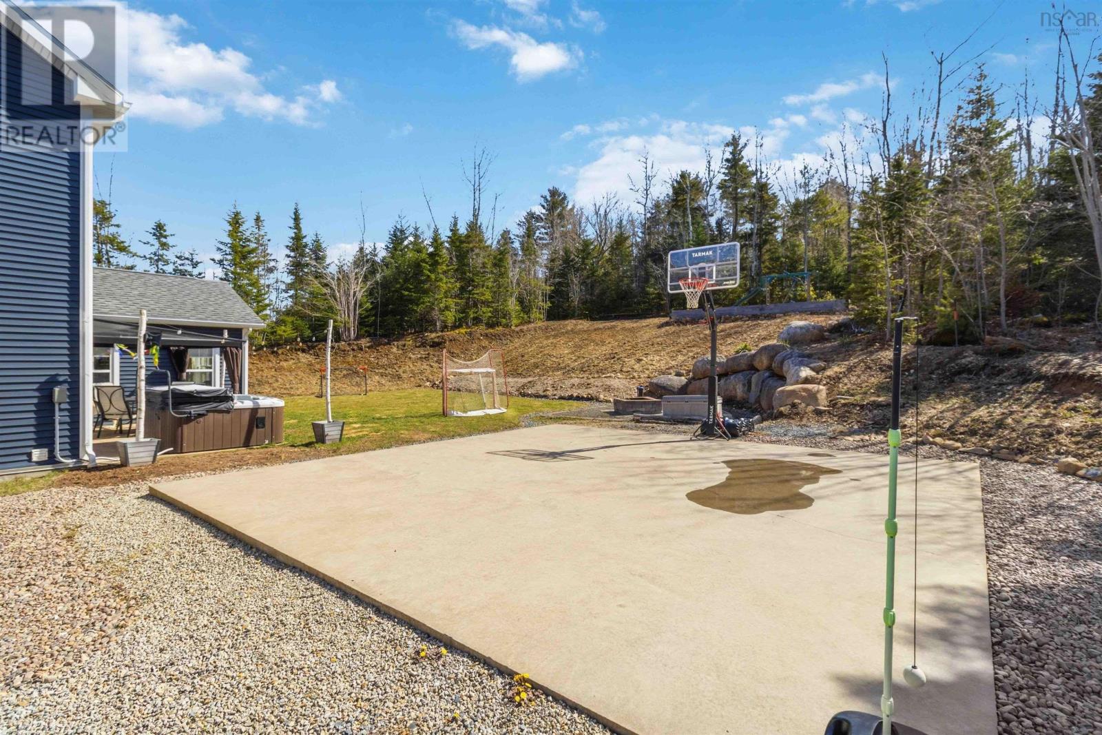 Property 20 of 22 of 17 Concordia Drive