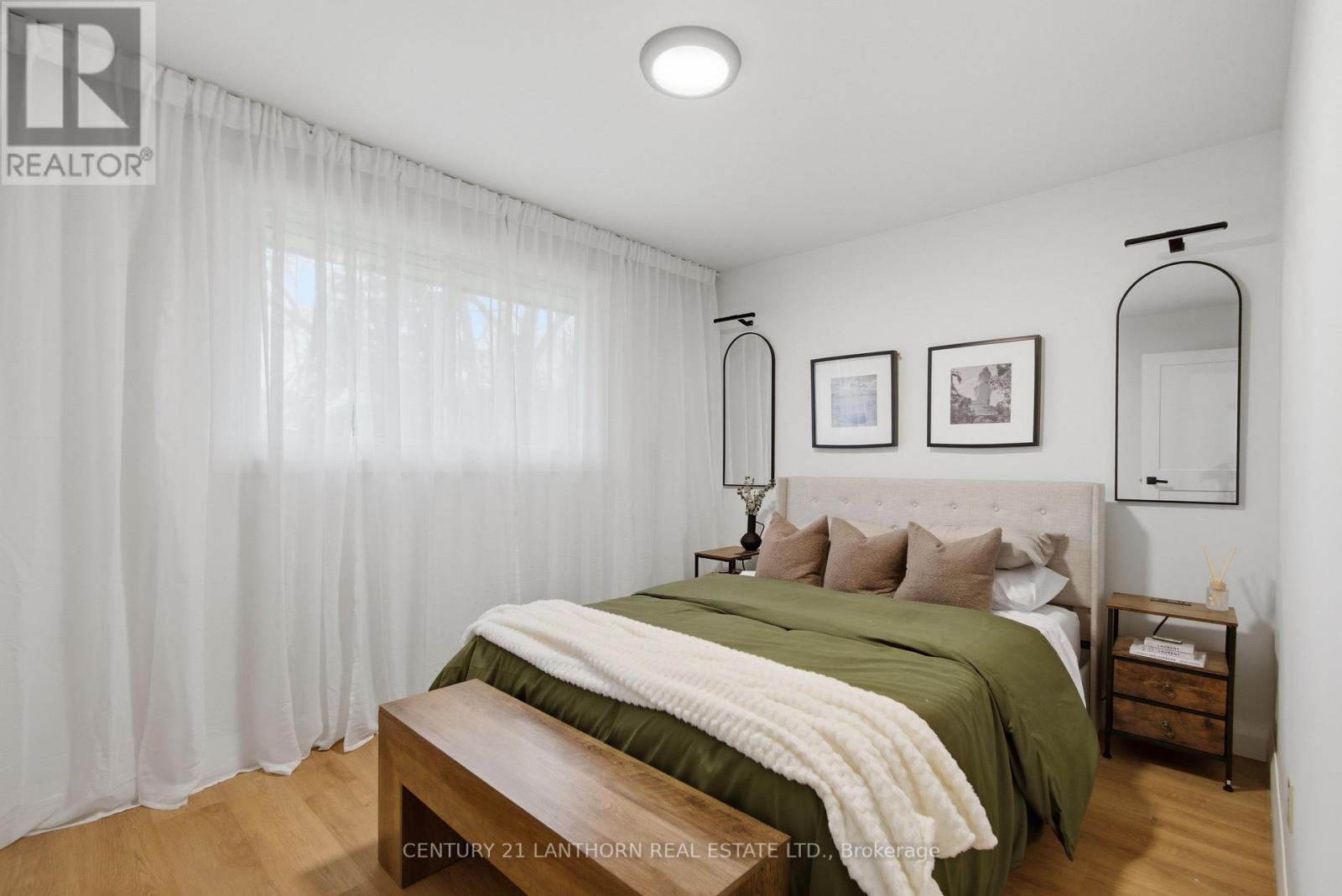 18 GLENDALE ROAD - 18