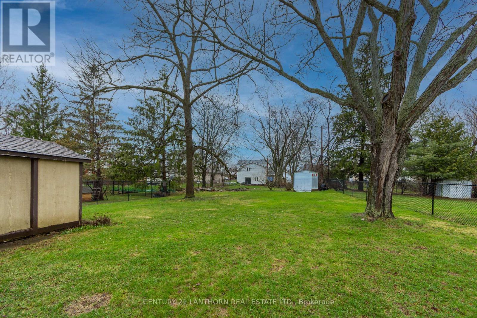 18 GLENDALE ROAD - 24