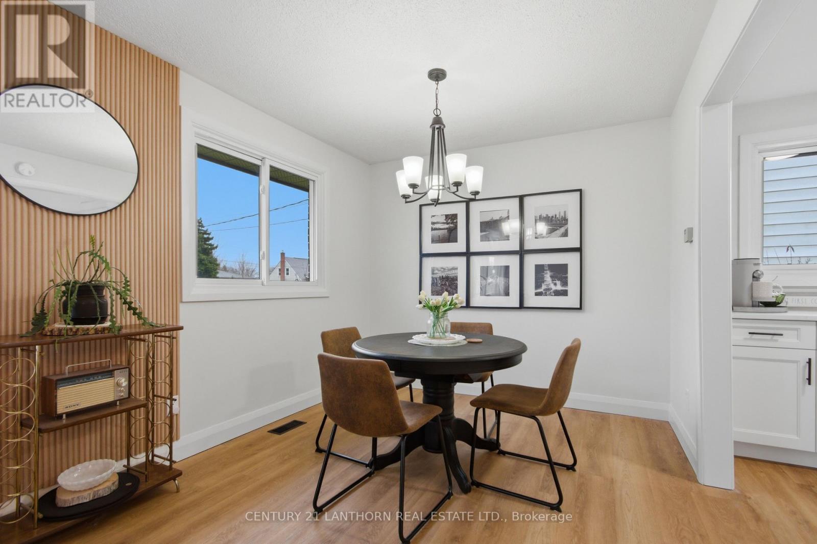 18 GLENDALE ROAD - 9