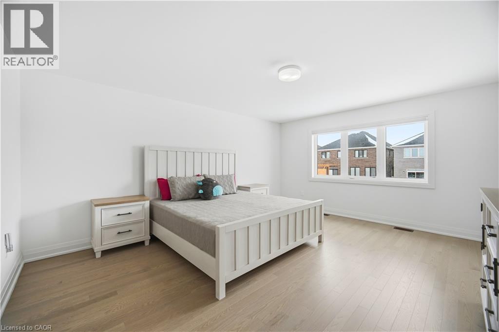 112 BLUEBIRD BOULEVARD - 29