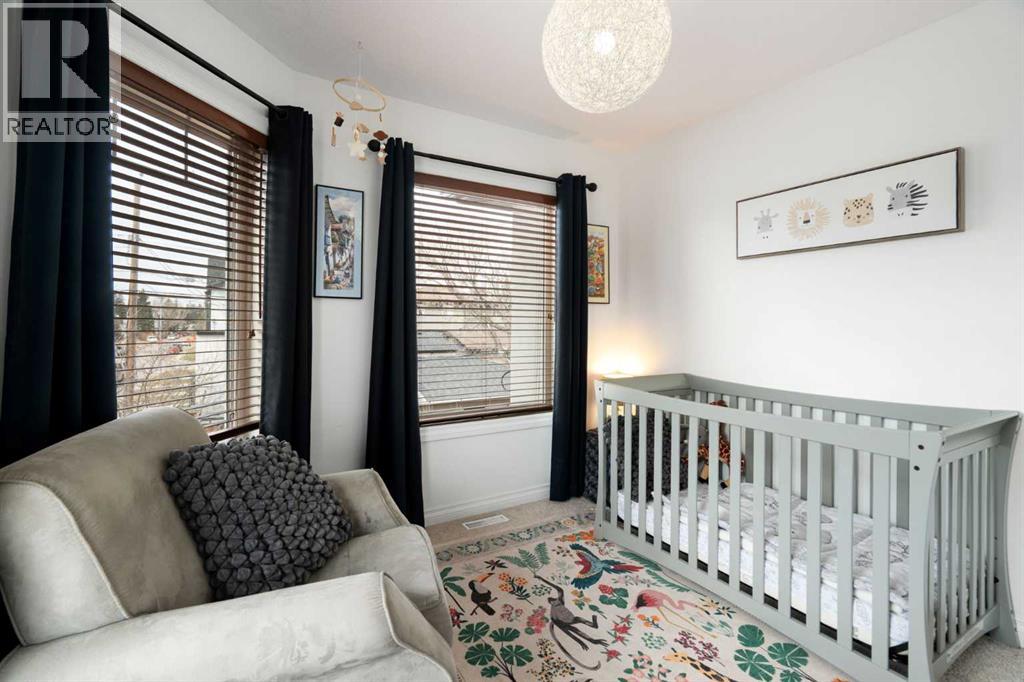 Single Family House for Sale in   Avenue SW Killarney/Glengarry Calgary 