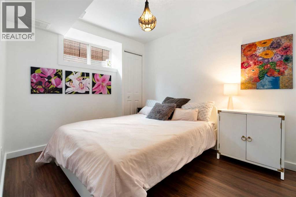 Single Family House for Sale in   Avenue SW Killarney/Glengarry Calgary 