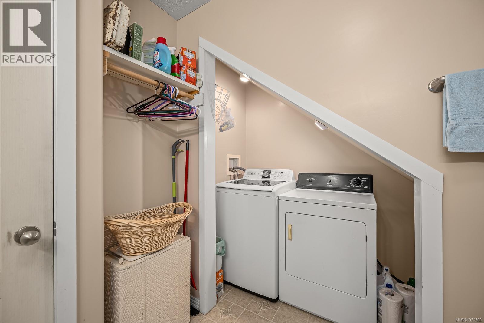 #5 6919 Island Hwy W - 21