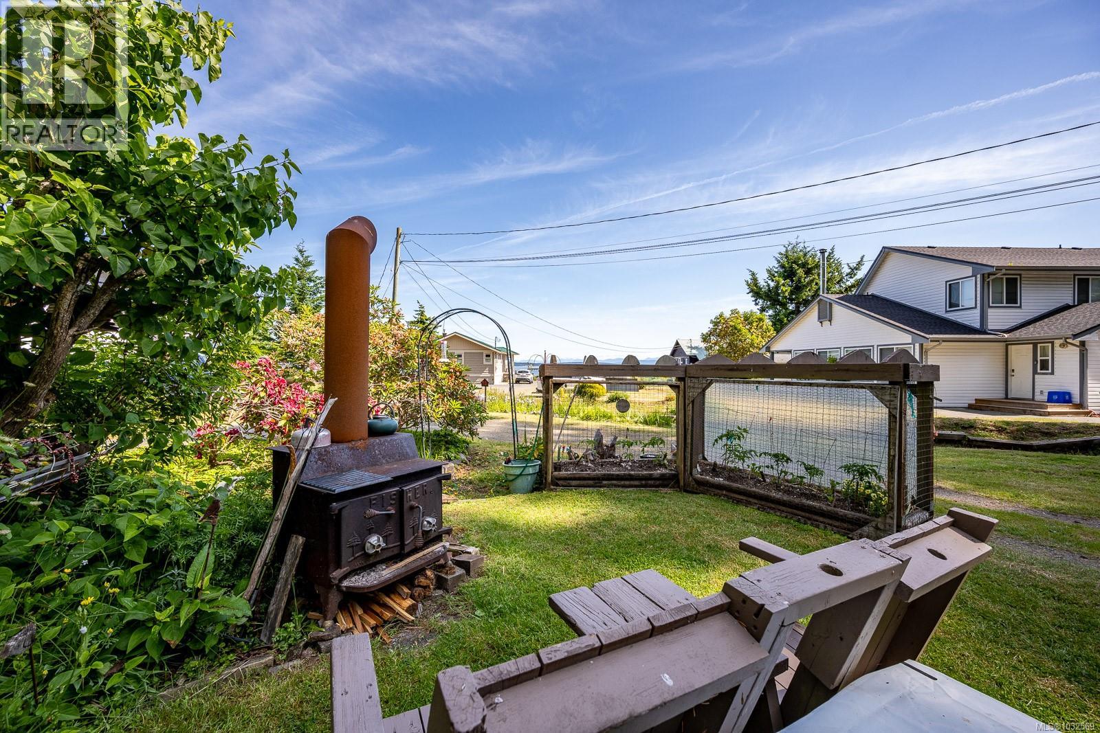 #5 6919 Island Hwy W - 63