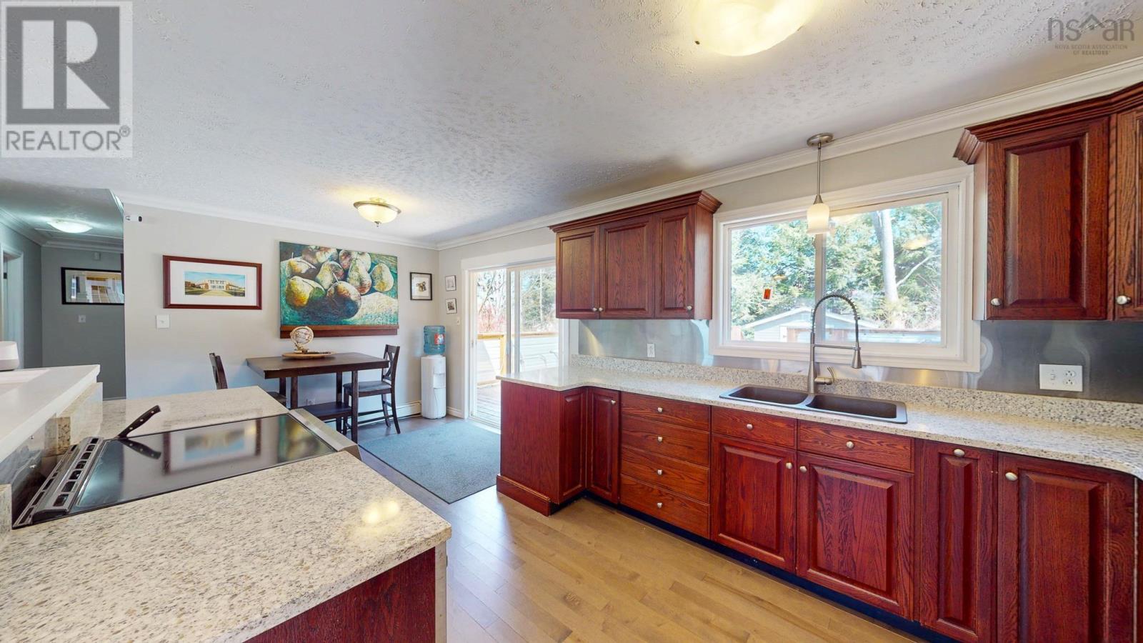 Property 8 of 47 of 123 Minas Crescent