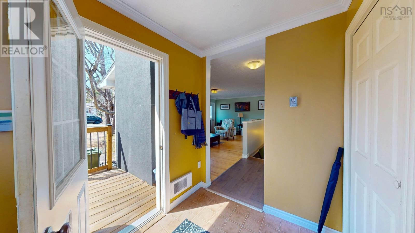 Property 5 of 47 of 123 Minas Crescent