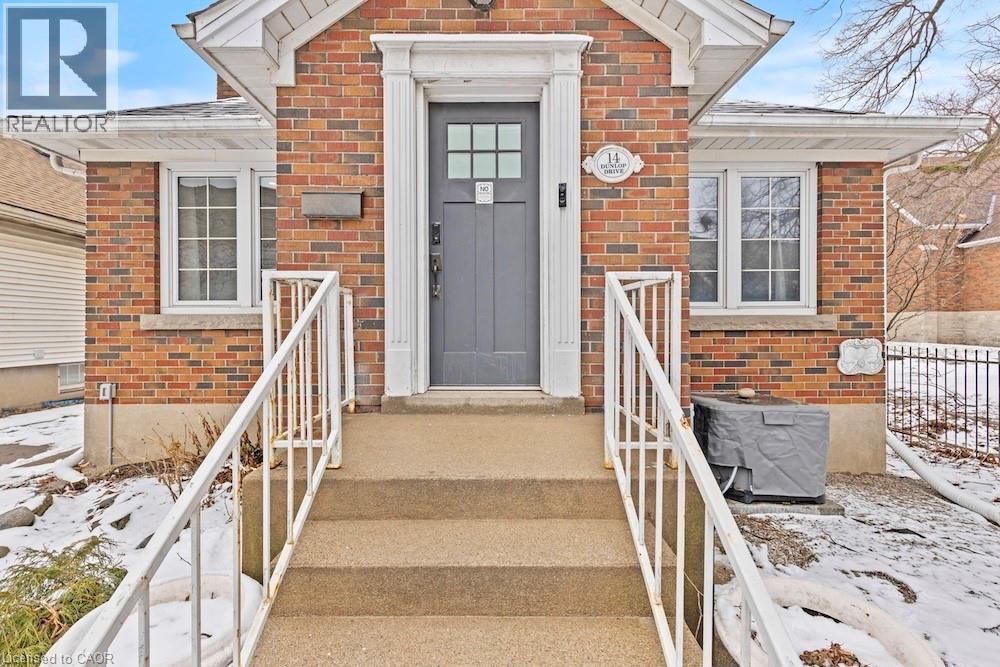 14 DUNLOP DRIVE - 4