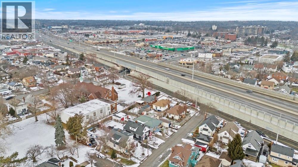 14 DUNLOP DRIVE - 43