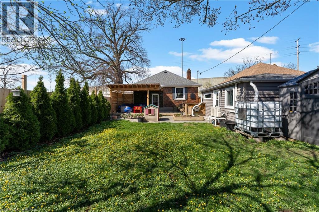 14 DUNLOP DRIVE - 38