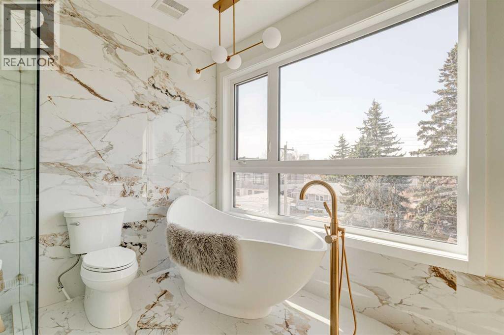 Single Family House for Sale in B Moncton Road NE Winston Heights/Mountview Calgary 