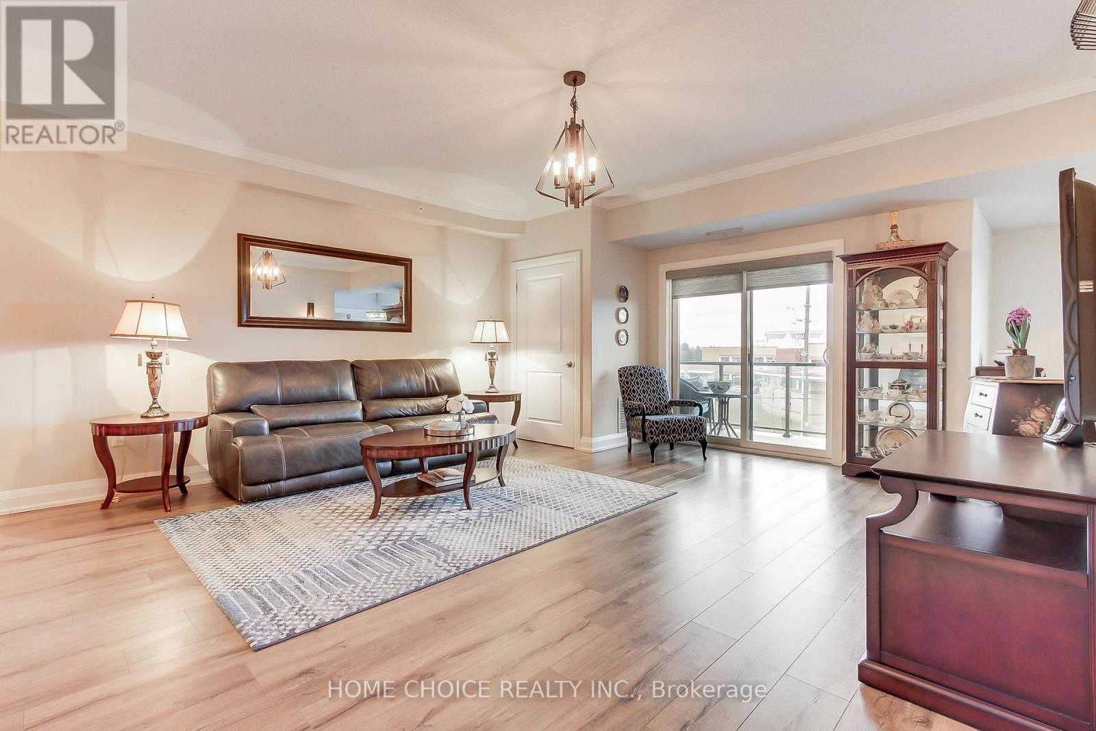 #301 720 YONGE STREET E - 11