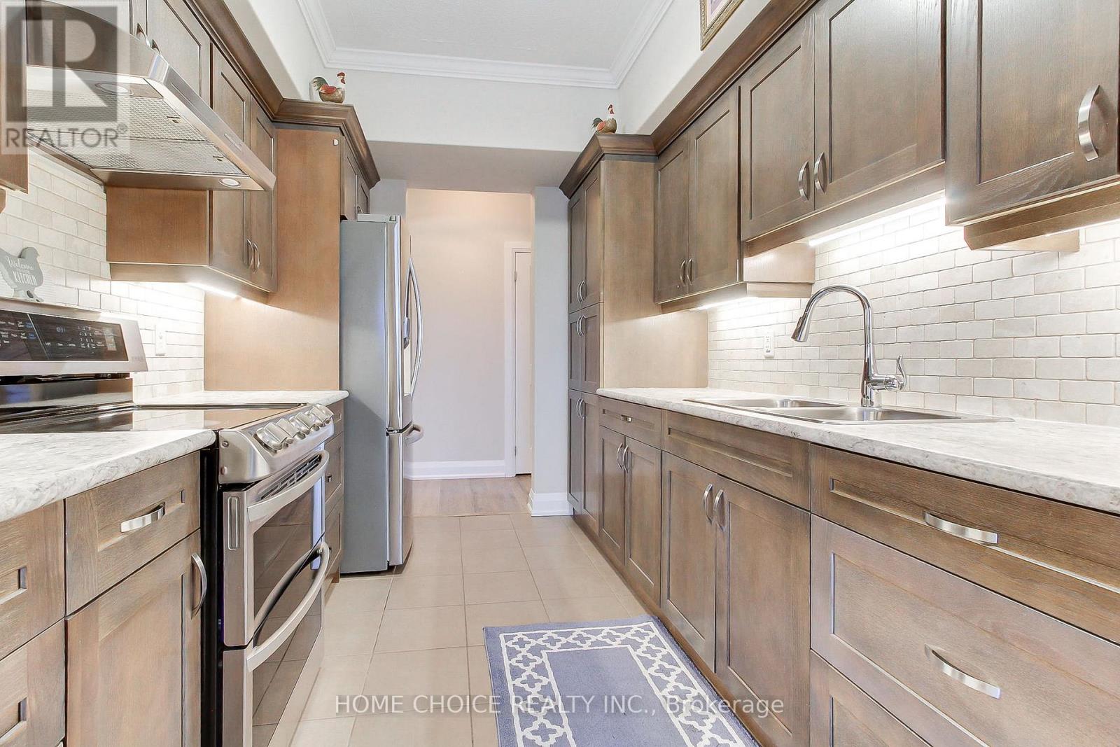#301 720 YONGE STREET E - 15