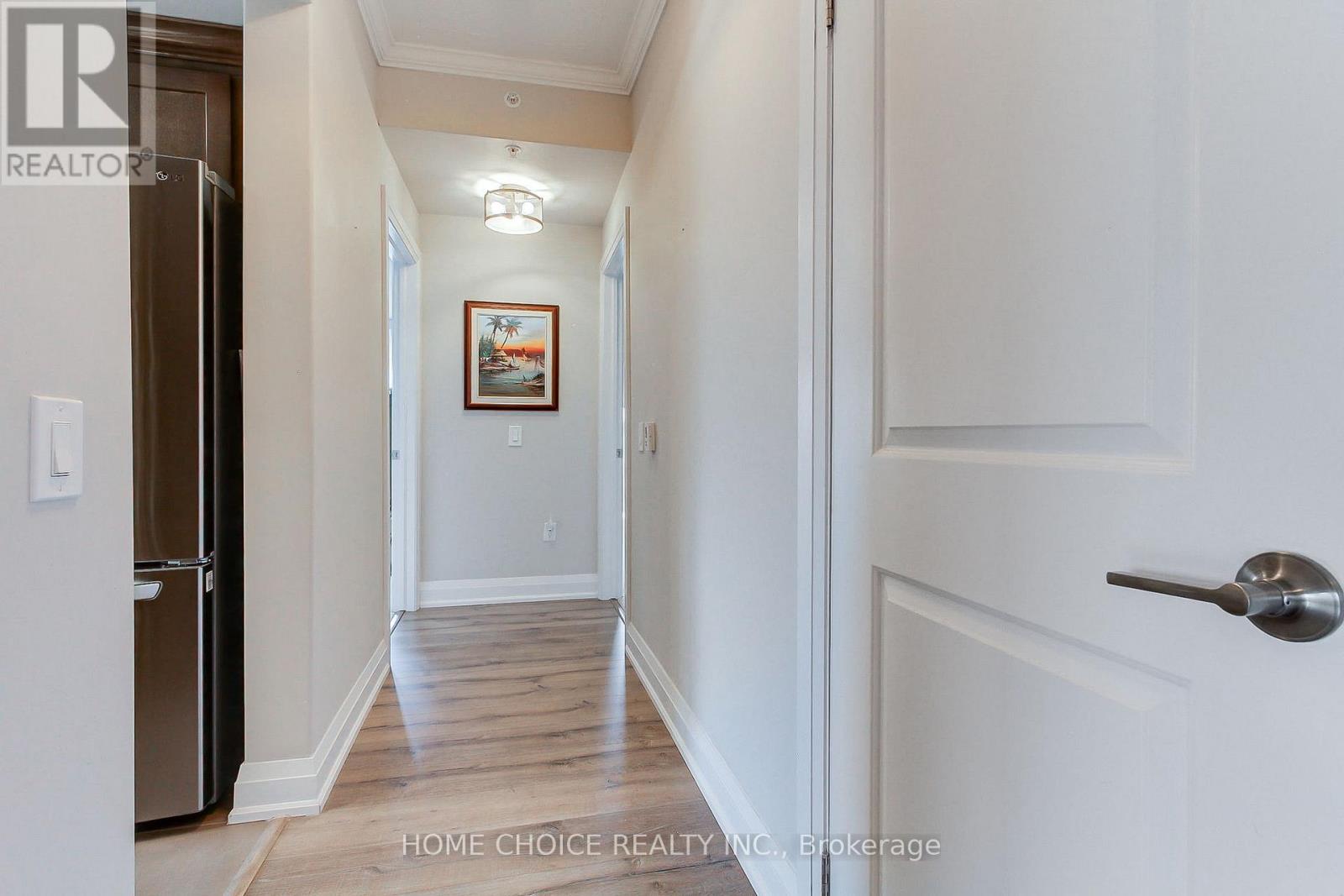 #301 720 YONGE STREET E - 22