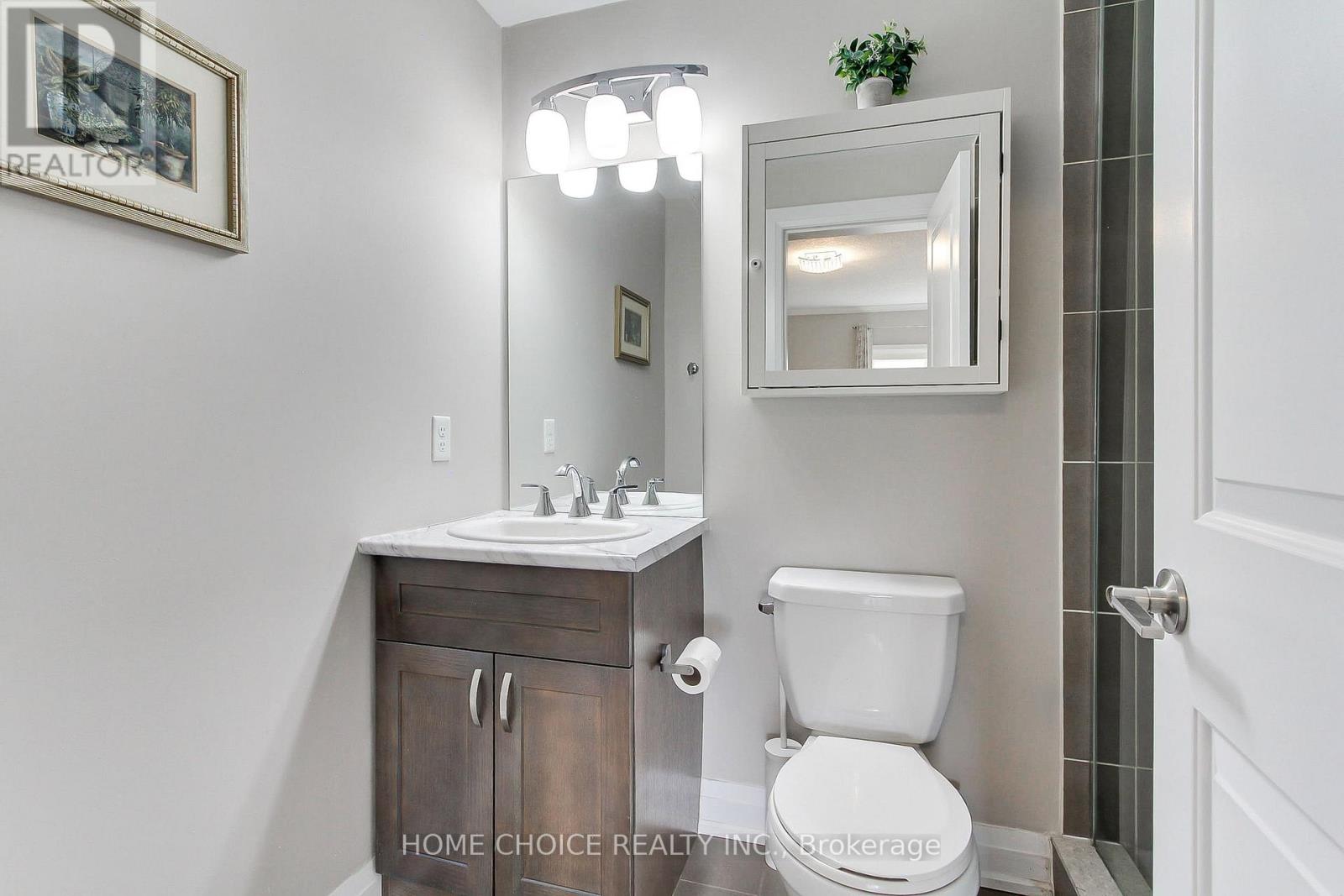 #301 720 YONGE STREET E - 25