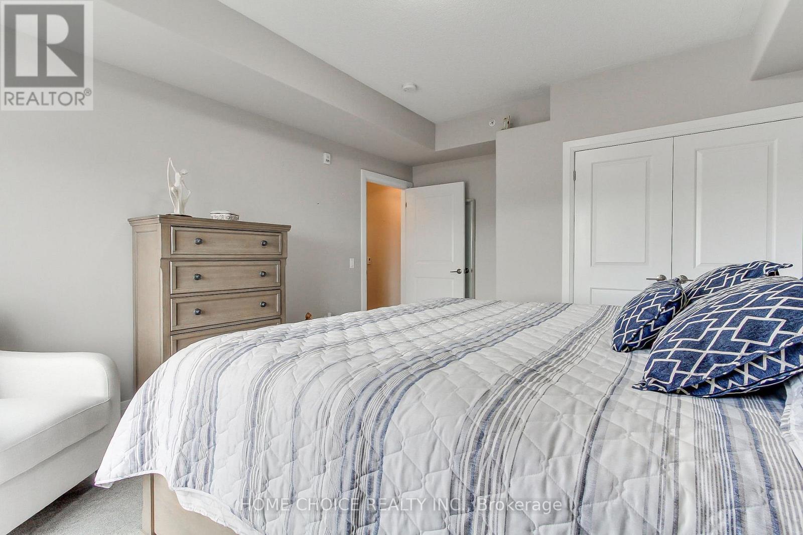 #301 720 YONGE STREET E - 29