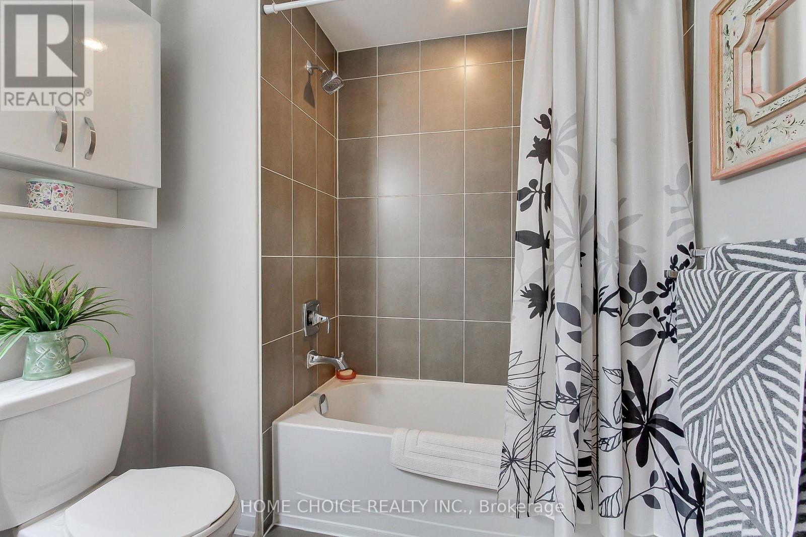 #301 720 YONGE STREET E - 31