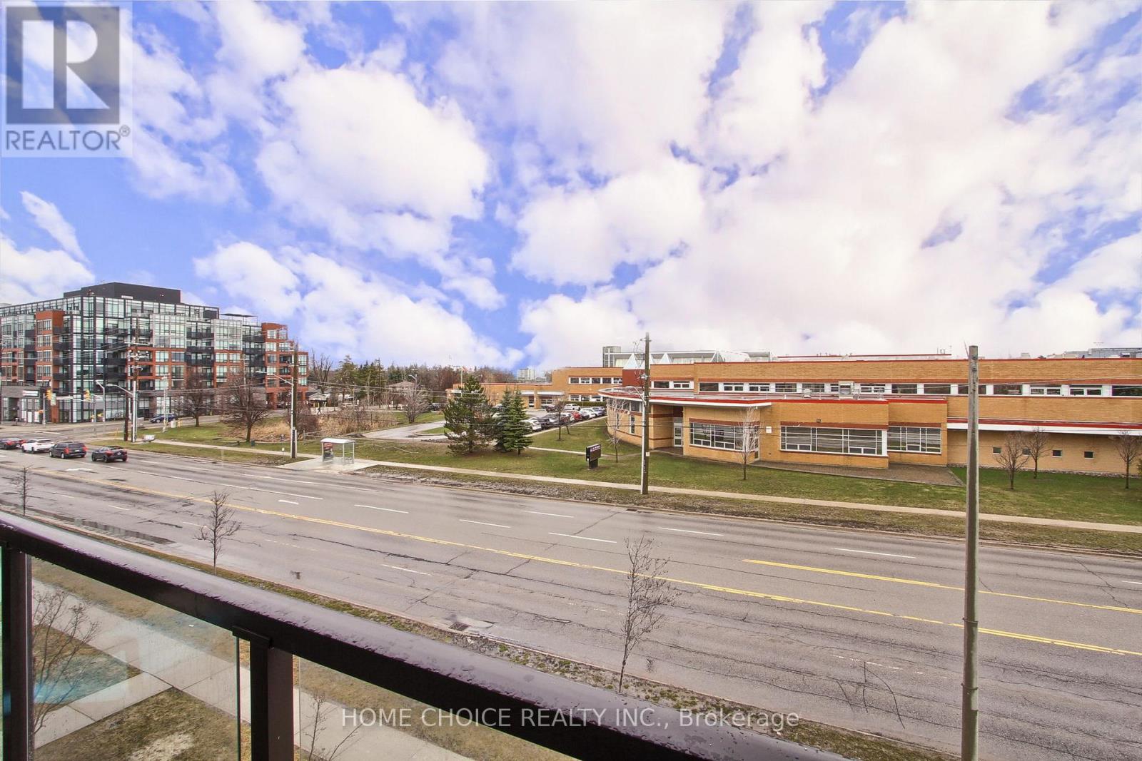 #301 720 YONGE STREET E - 34