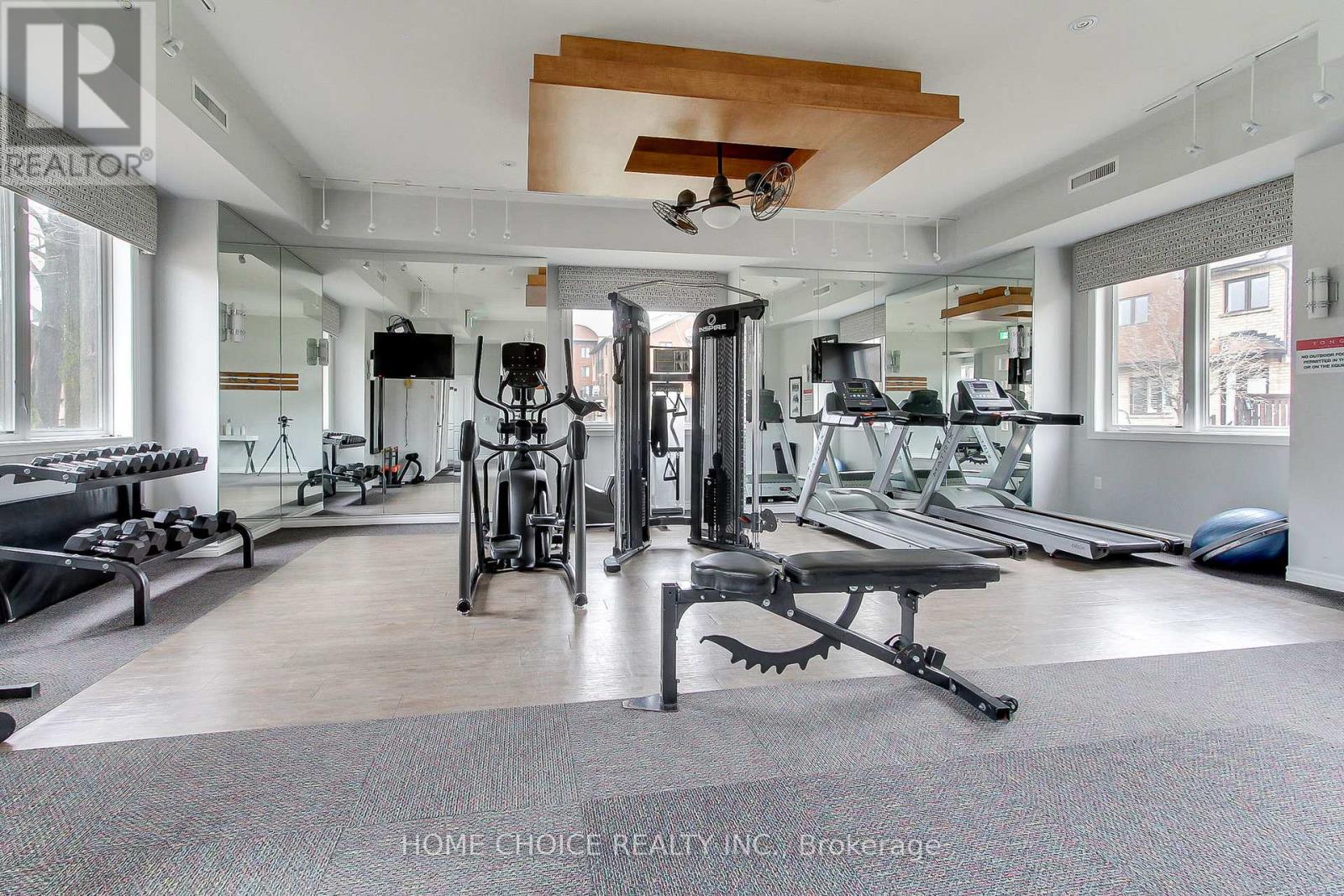 #301 720 YONGE STREET E - 36