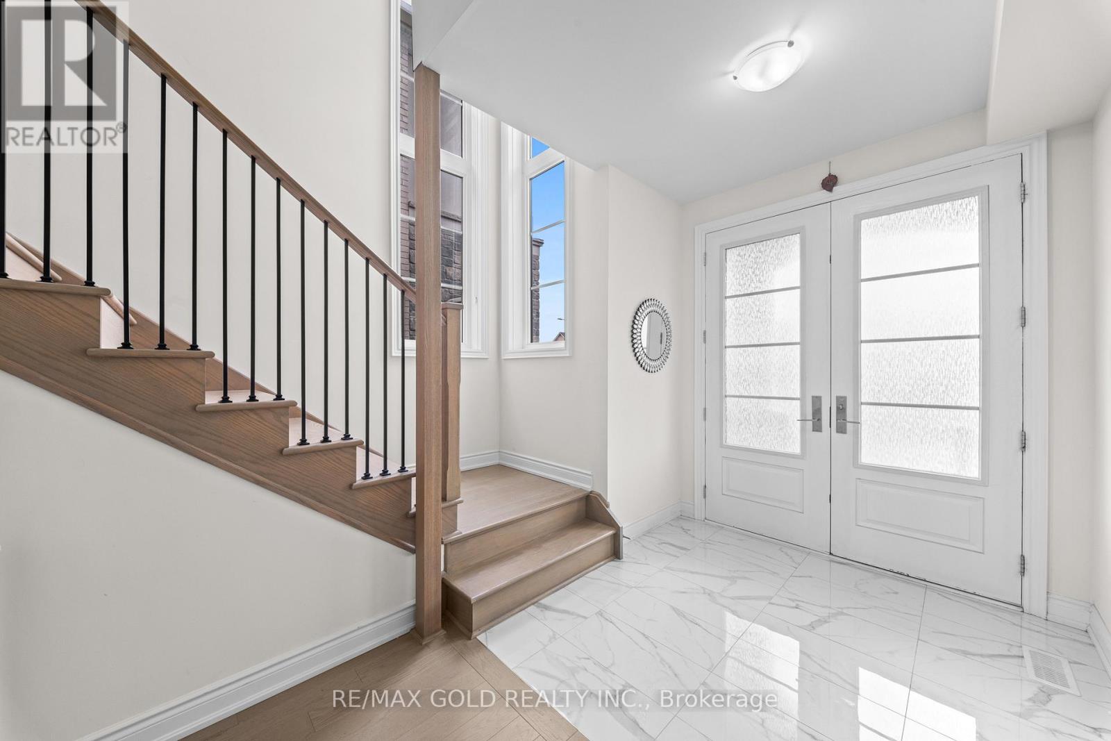 105 WALKER ROAD W - 10