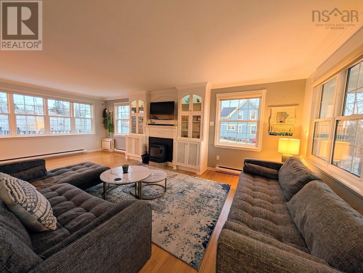 Property 14 of 38 of 62 MACLAUGHLIN Drive