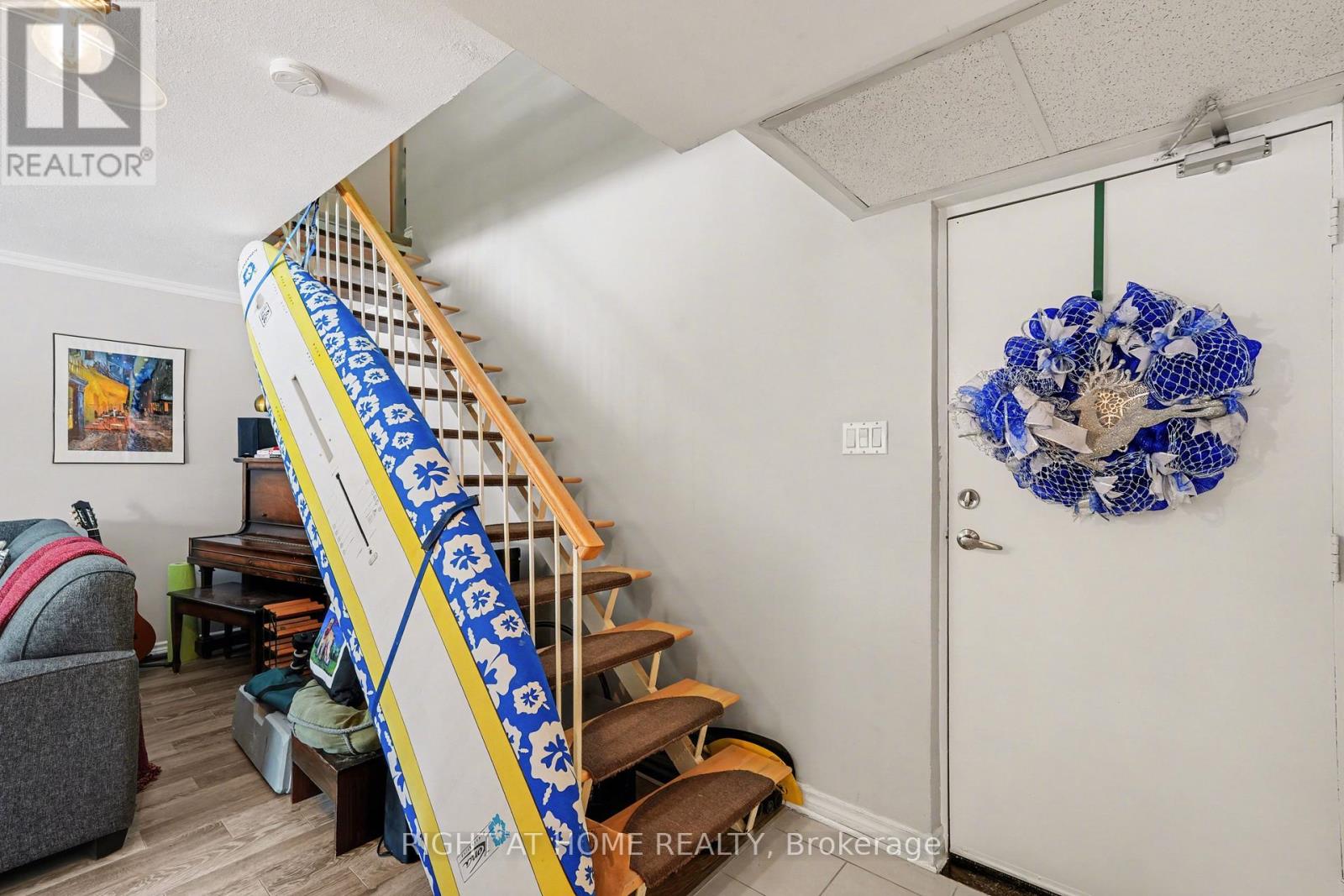 121 - 12 CORKSTOWN ROAD — photo 14