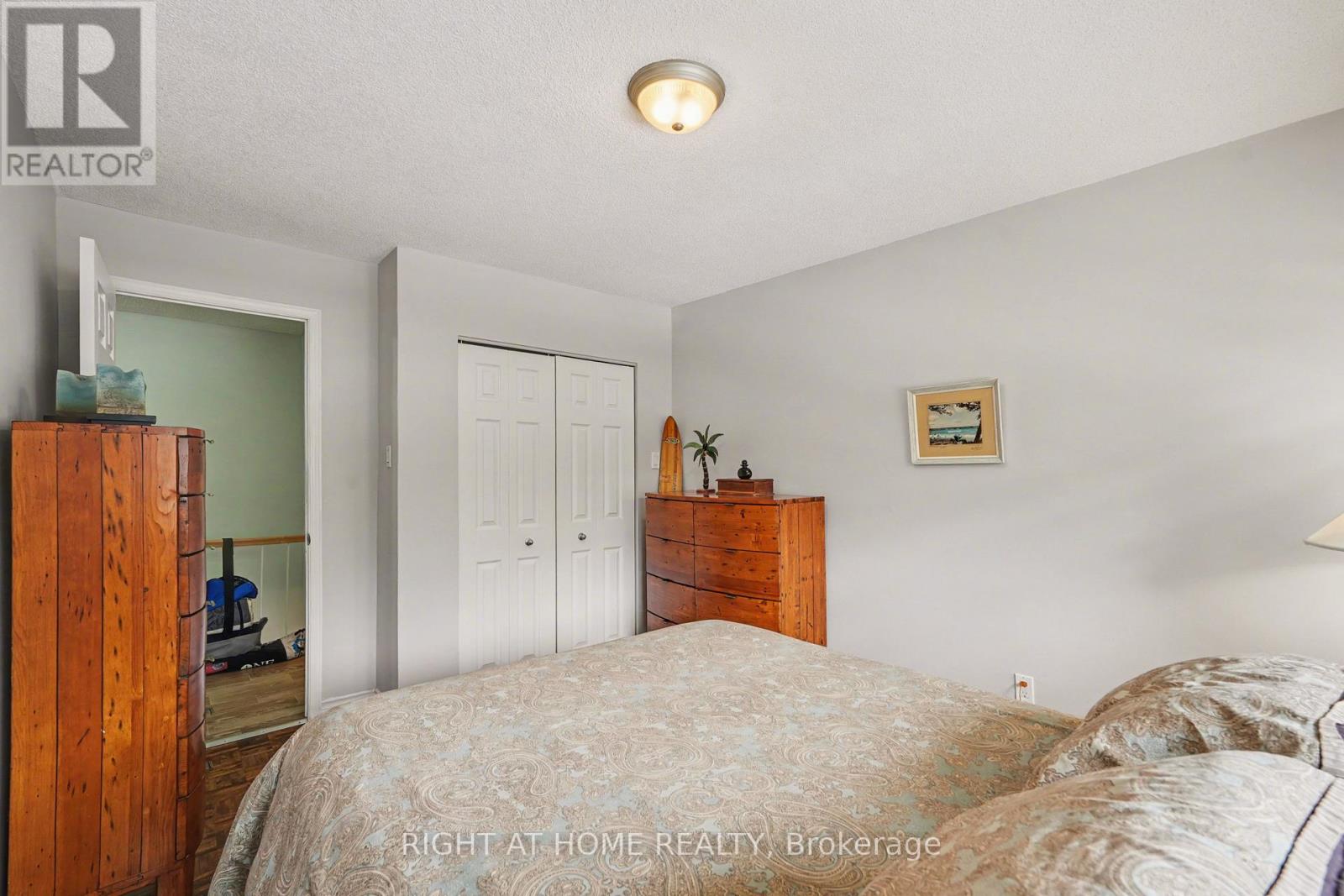 121 - 12 CORKSTOWN ROAD — photo 16