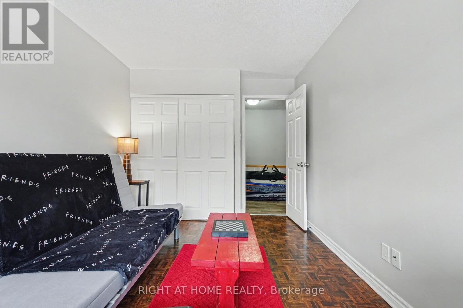 121 - 12 CORKSTOWN ROAD — photo 20