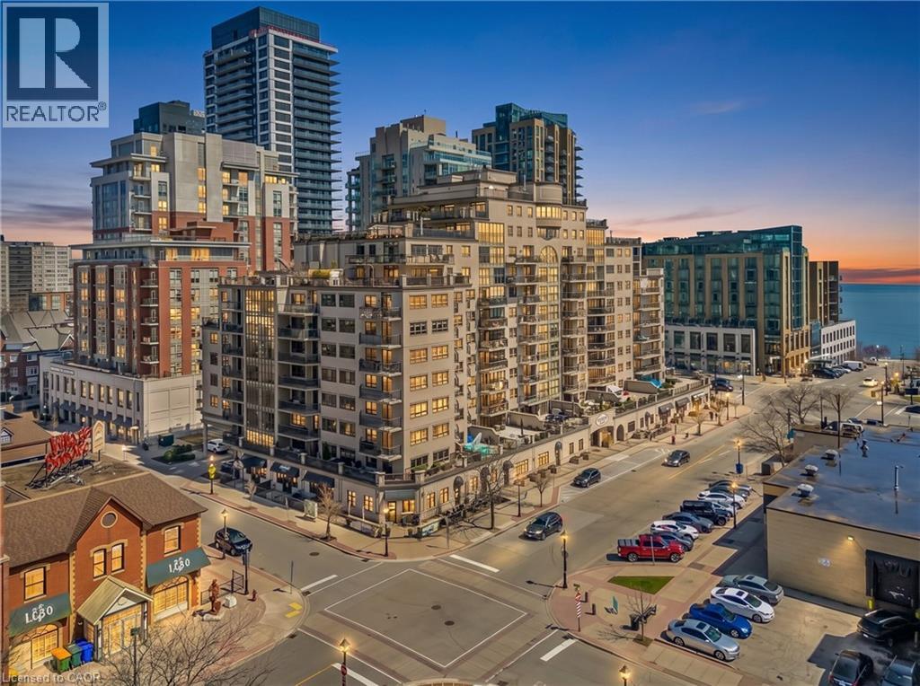 #506 399 ELIZABETH STREET - 1