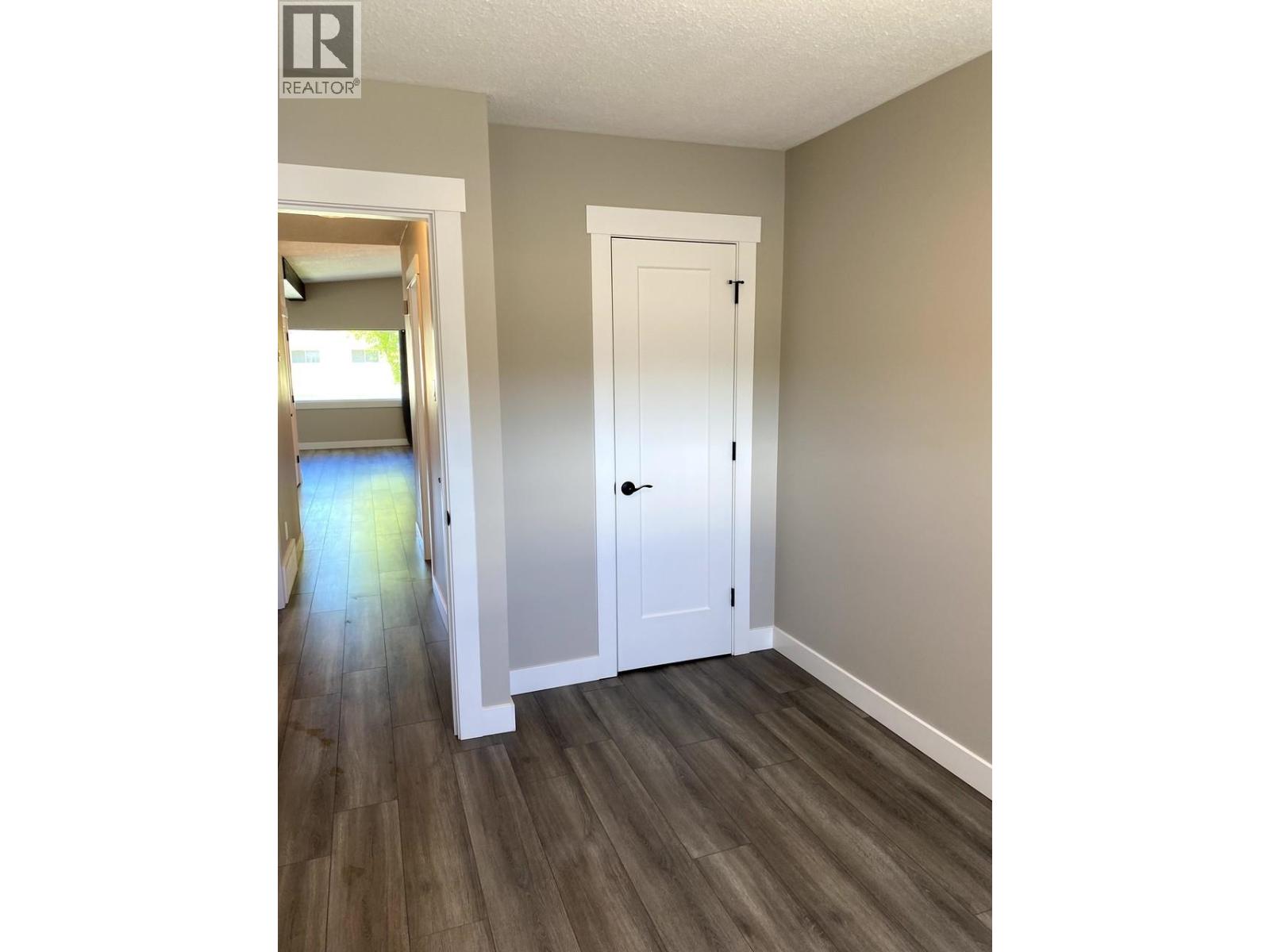 149-151 PIONEER AVENUE - 31