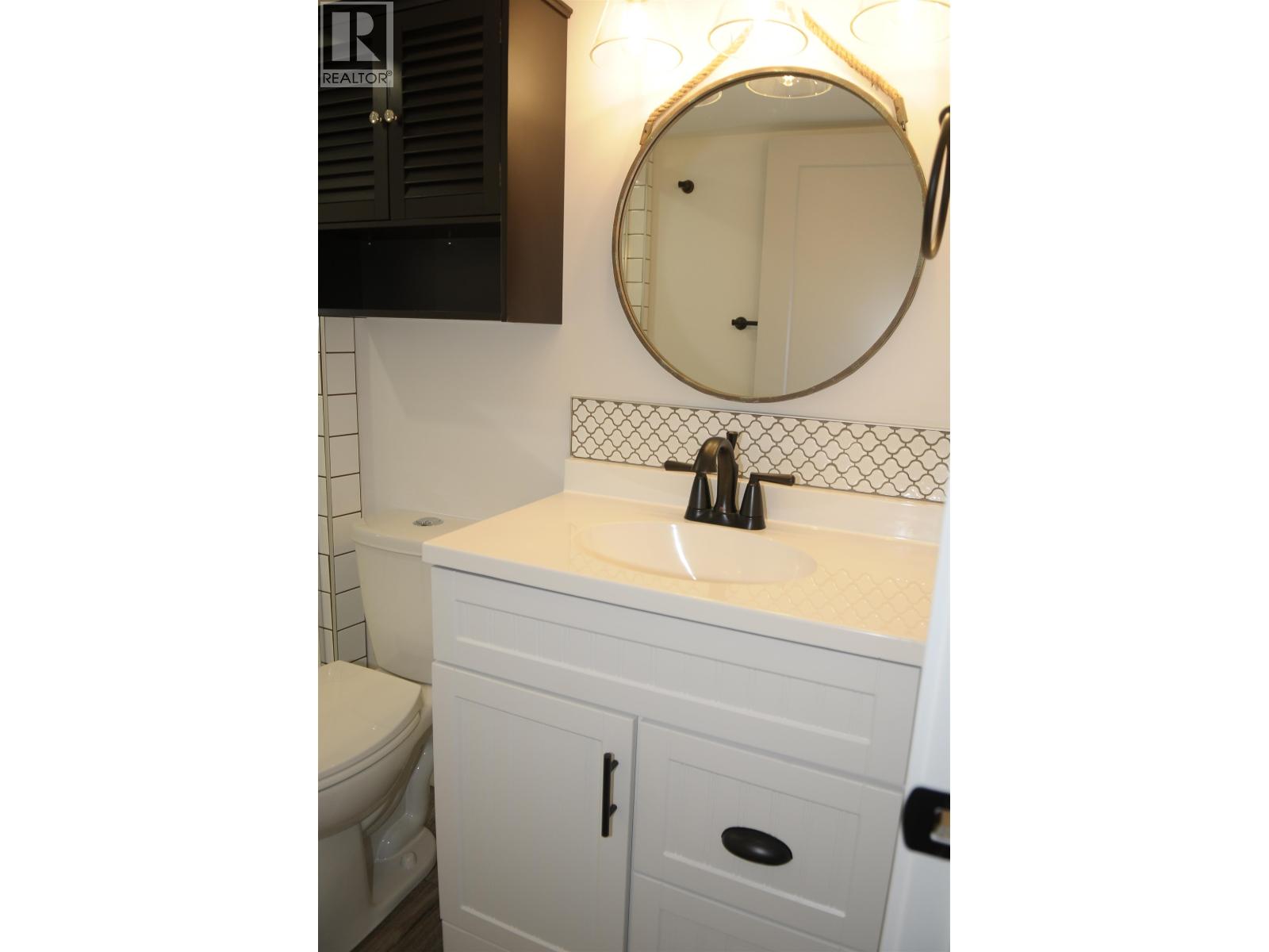 149-151 PIONEER AVENUE - 35