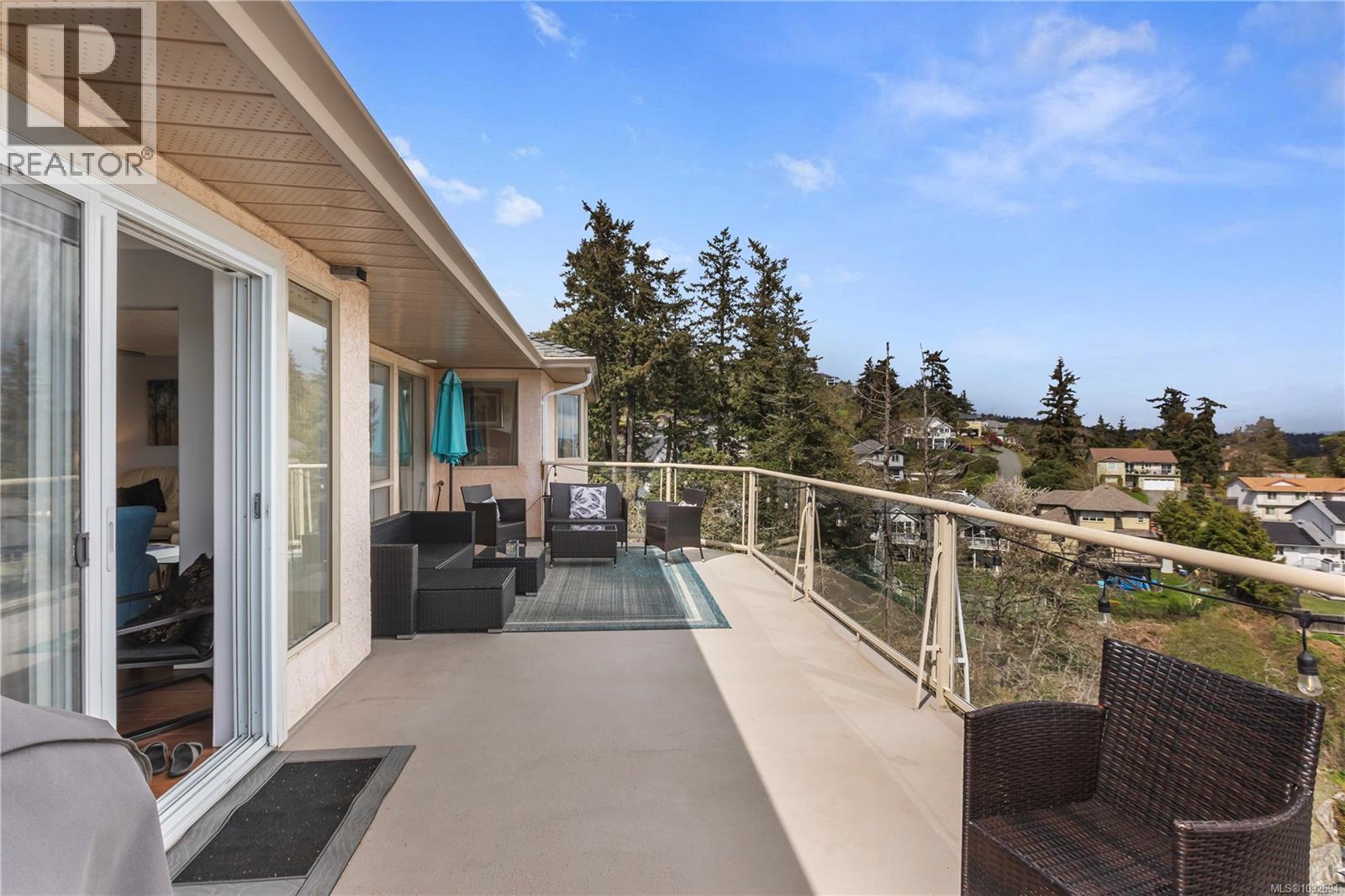  380 Crystalview Terrace, Langford