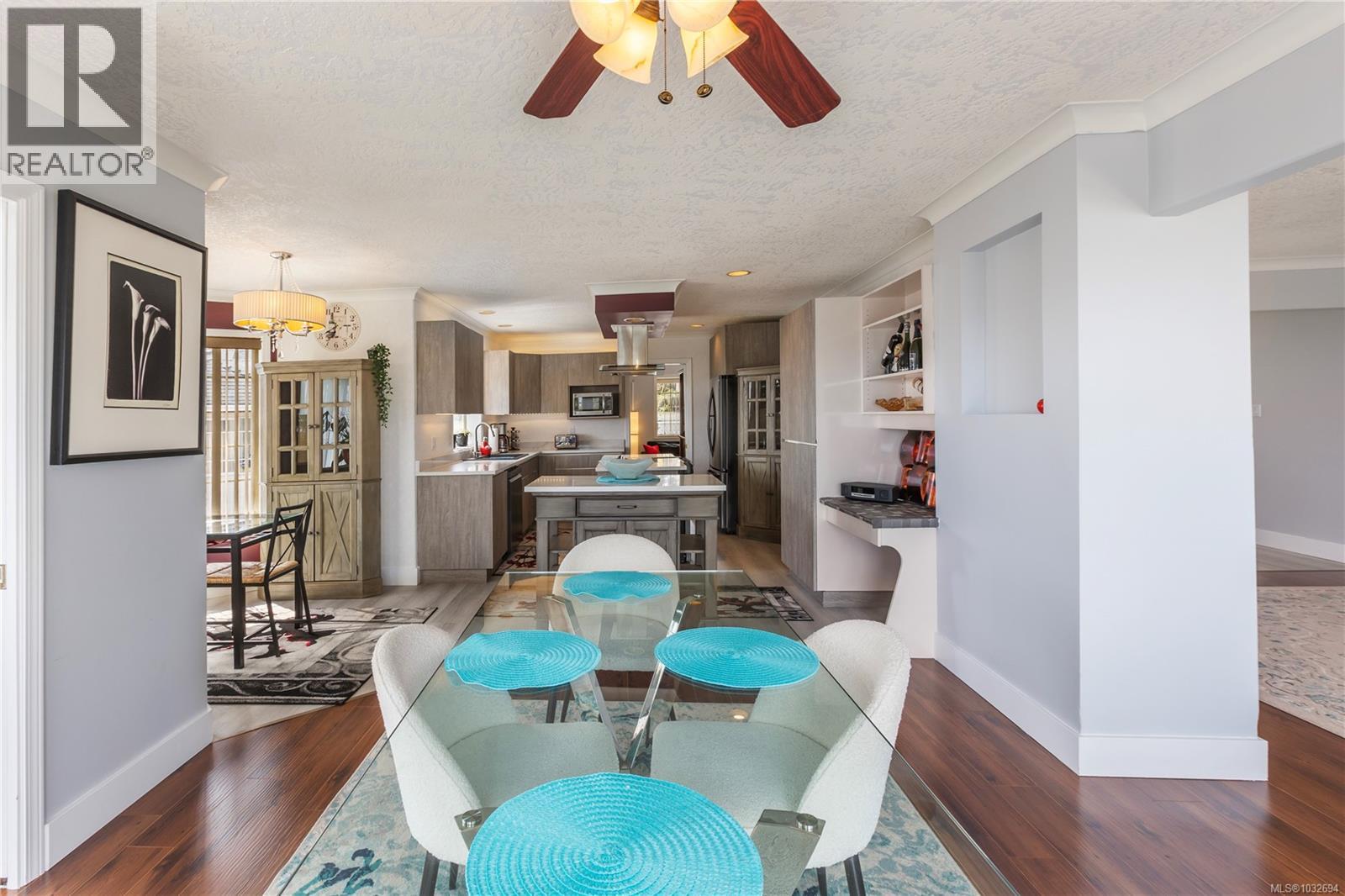  380 Crystalview Terrace, Langford