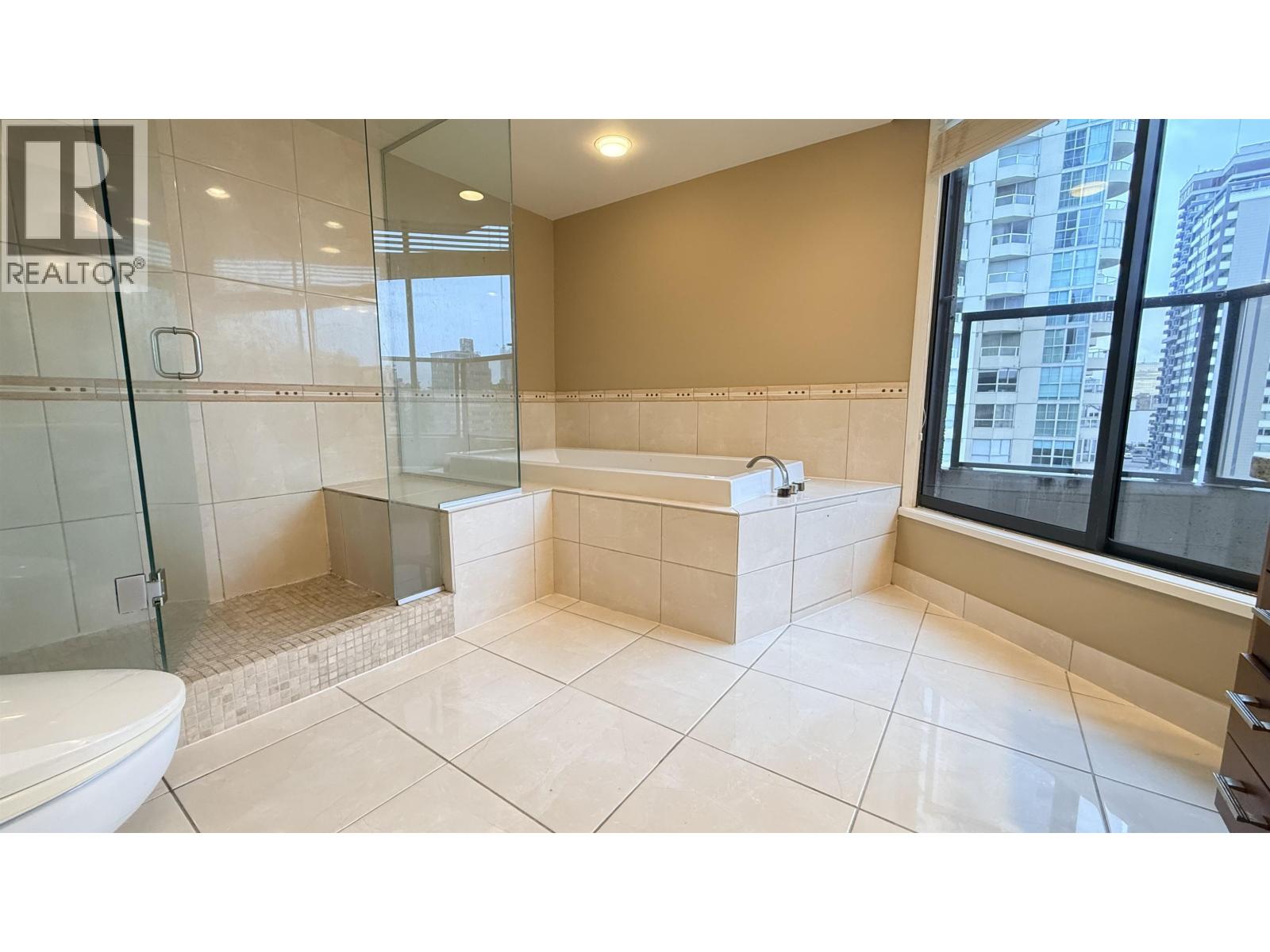 1002 738 BROUGHTON STREET, Vancouver