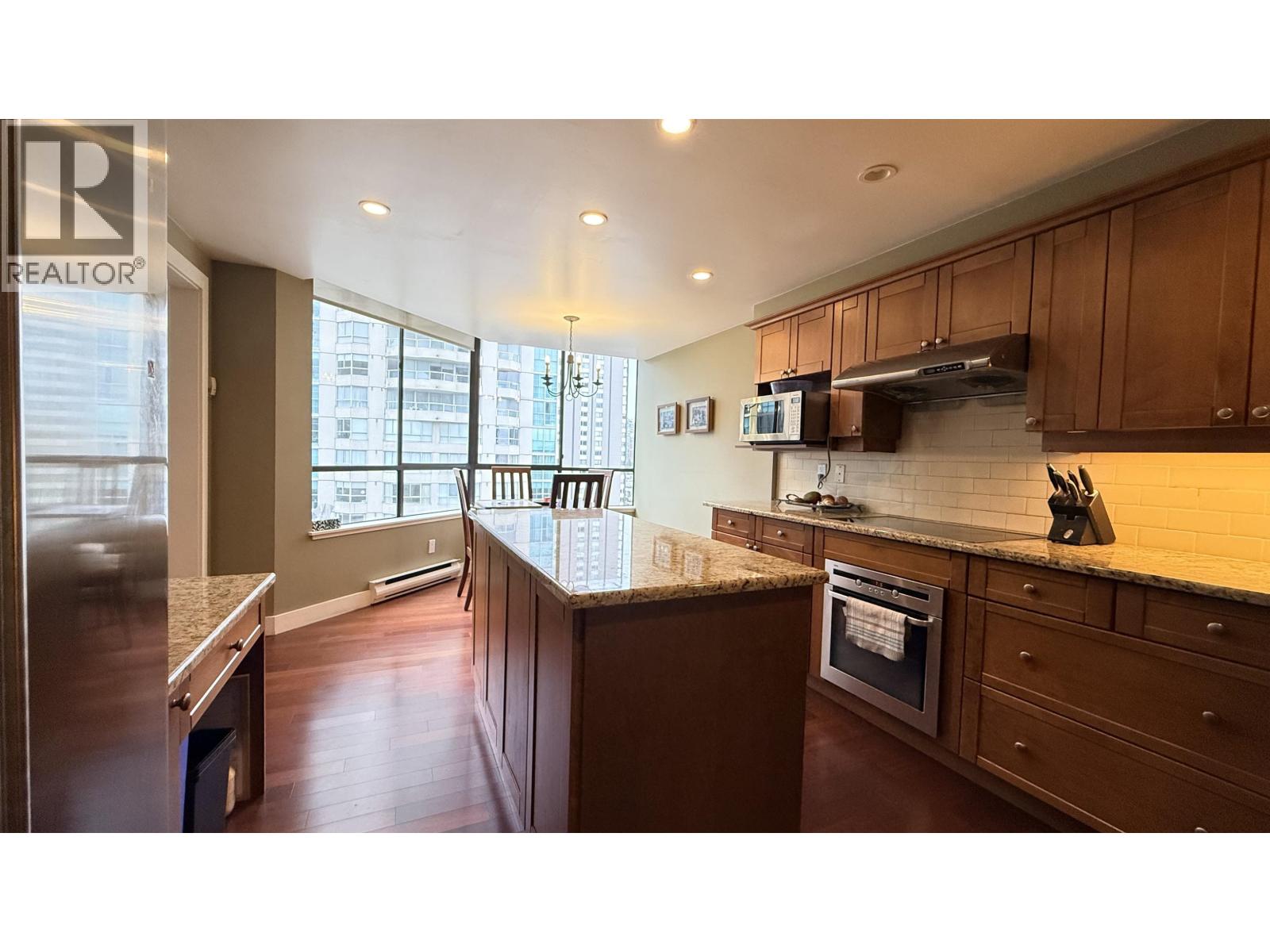 1002 738 BROUGHTON STREET, Vancouver