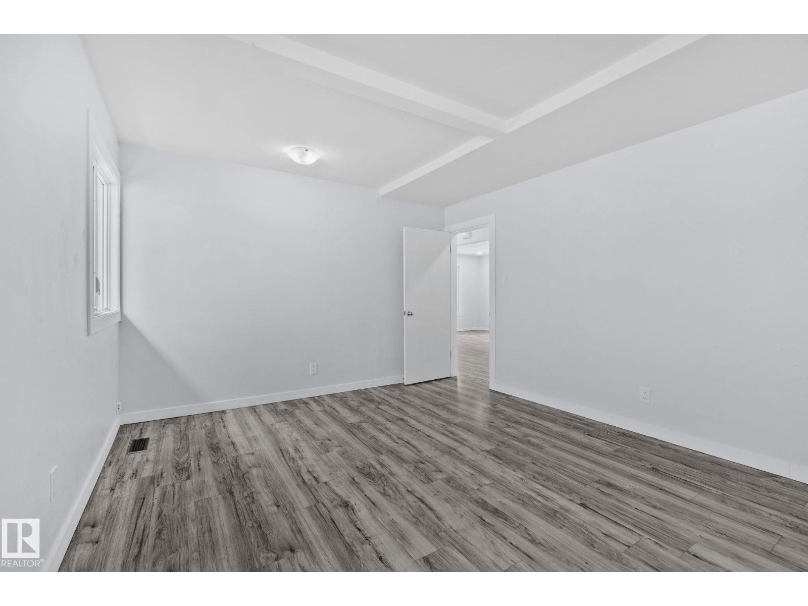 12002 37 ST NW, Edmonton