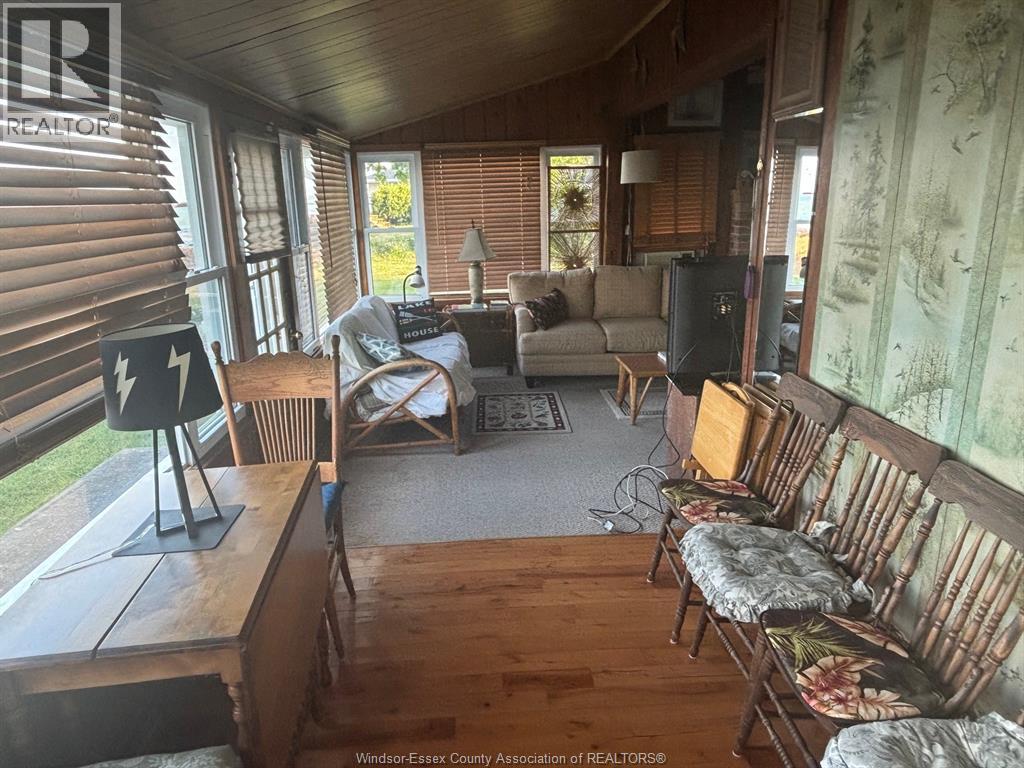 680 POINT PELEE DRIVE - 23