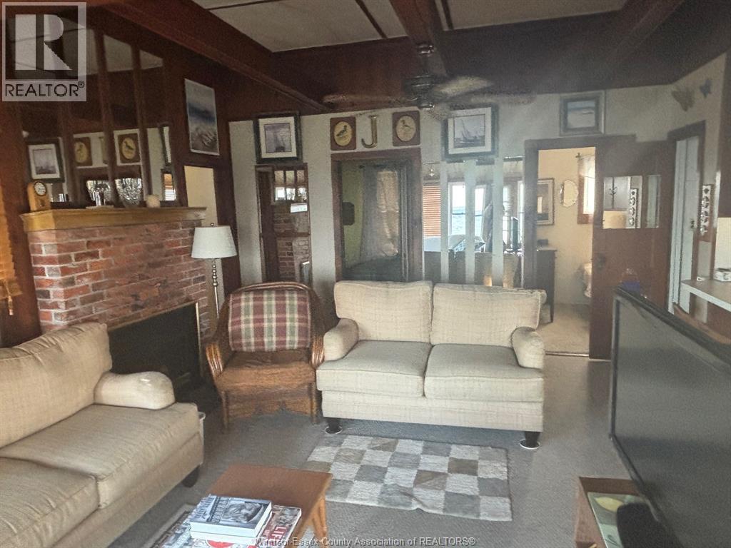 680 POINT PELEE DRIVE - 22