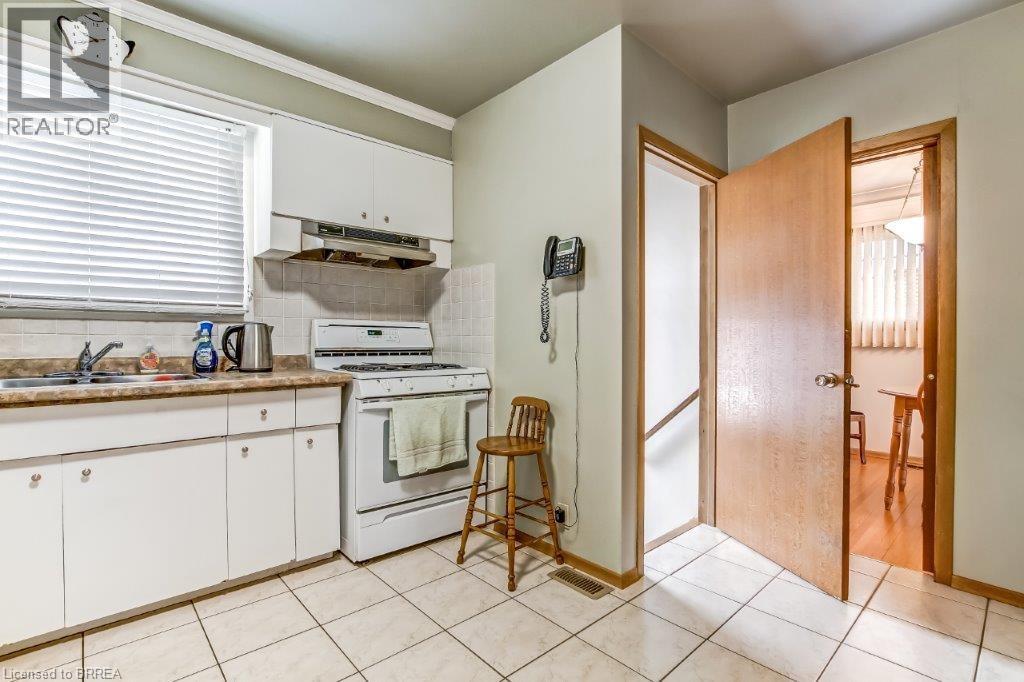 56 BALMORAL Drive - 9