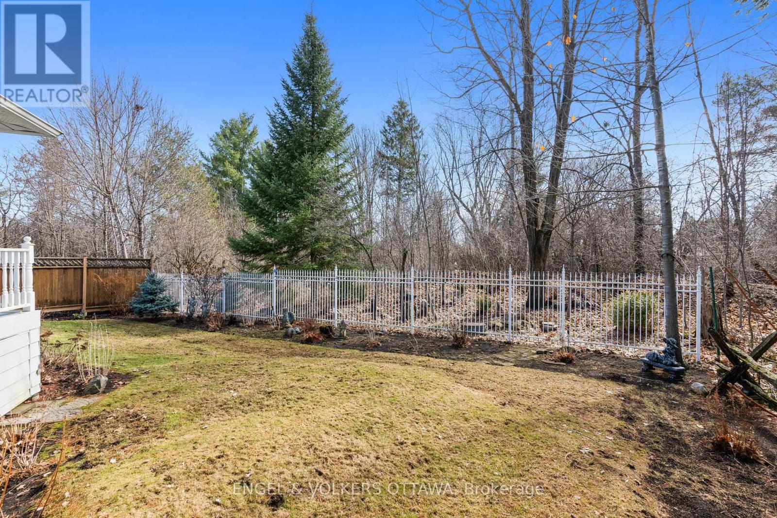 19 KIMMINS COURT — photo 41