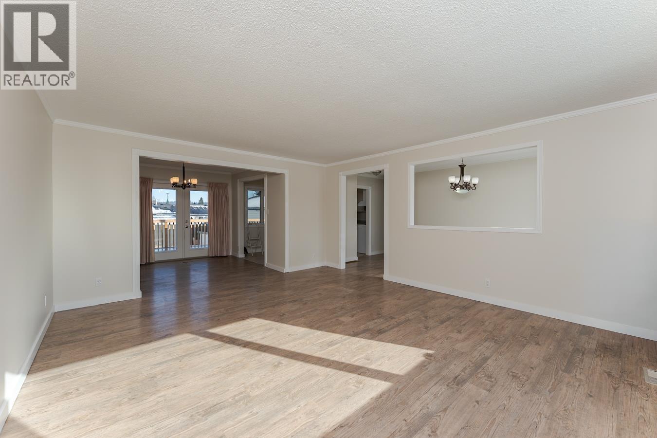 1450 FRASER CRESCENT - 28