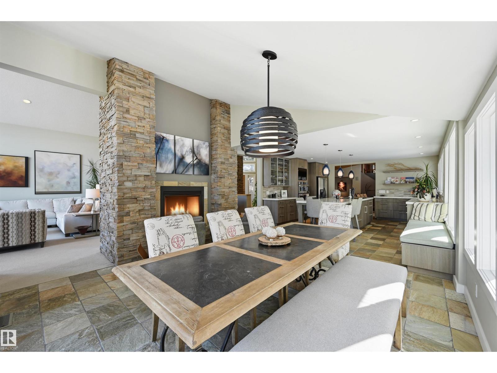 15625 WHITEMUD RD NW, Edmonton