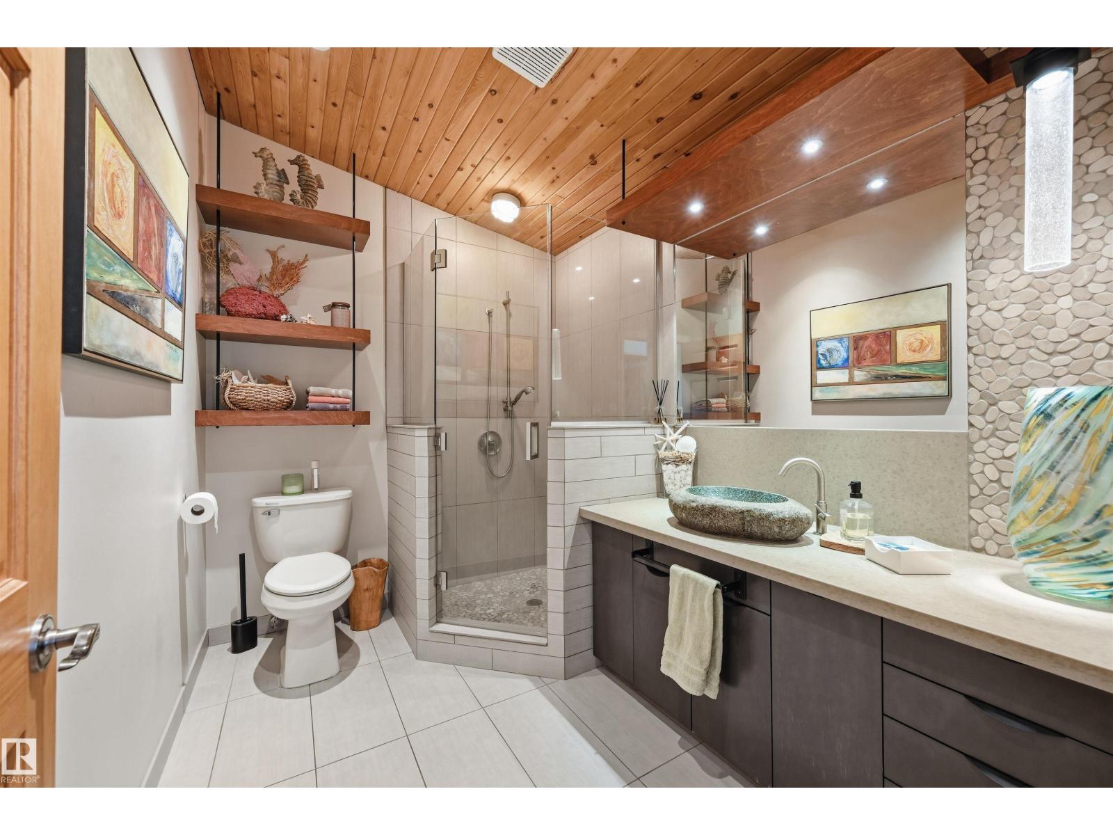 15625 WHITEMUD RD NW, Edmonton