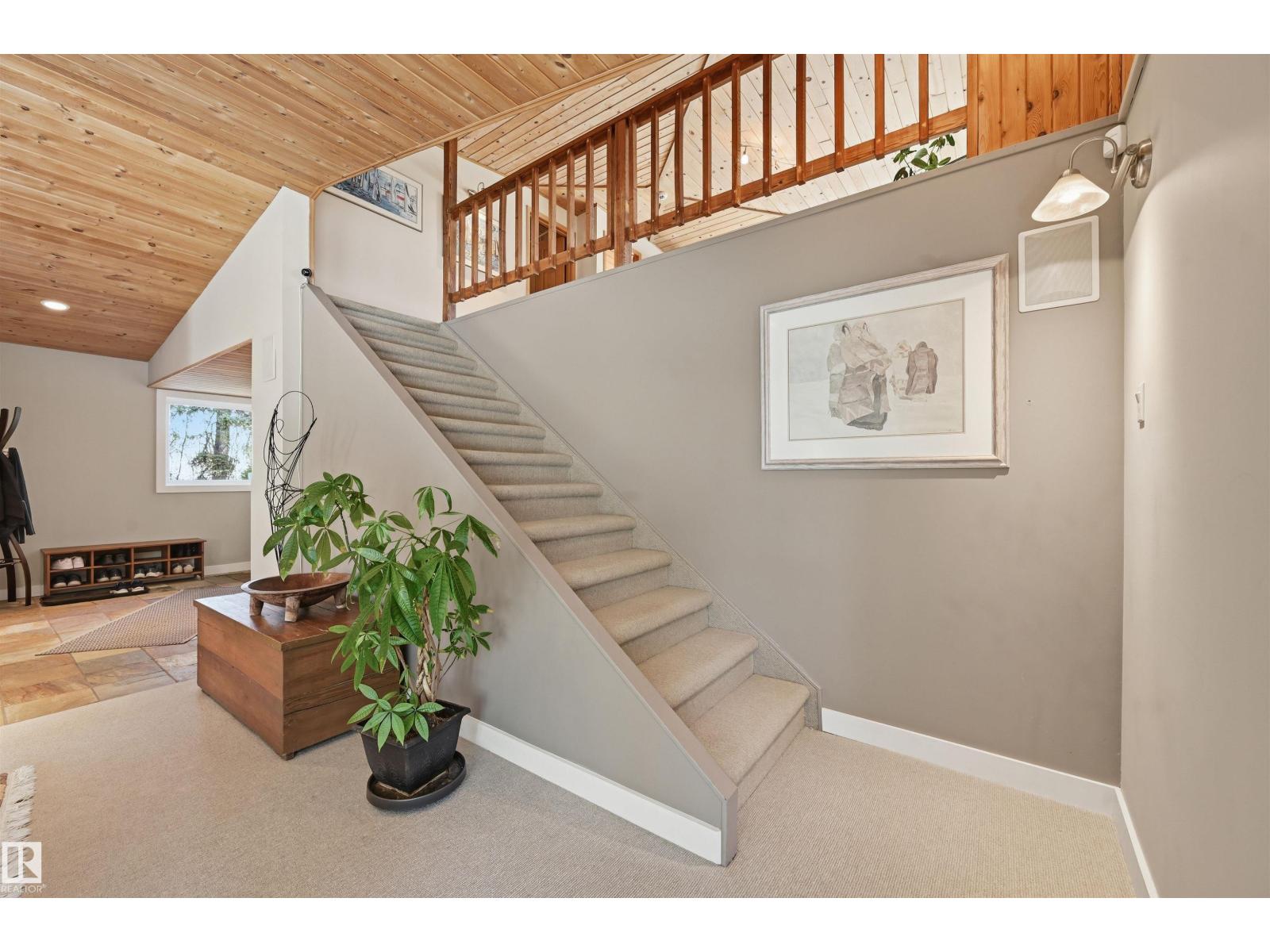 15625 WHITEMUD RD NW, Edmonton