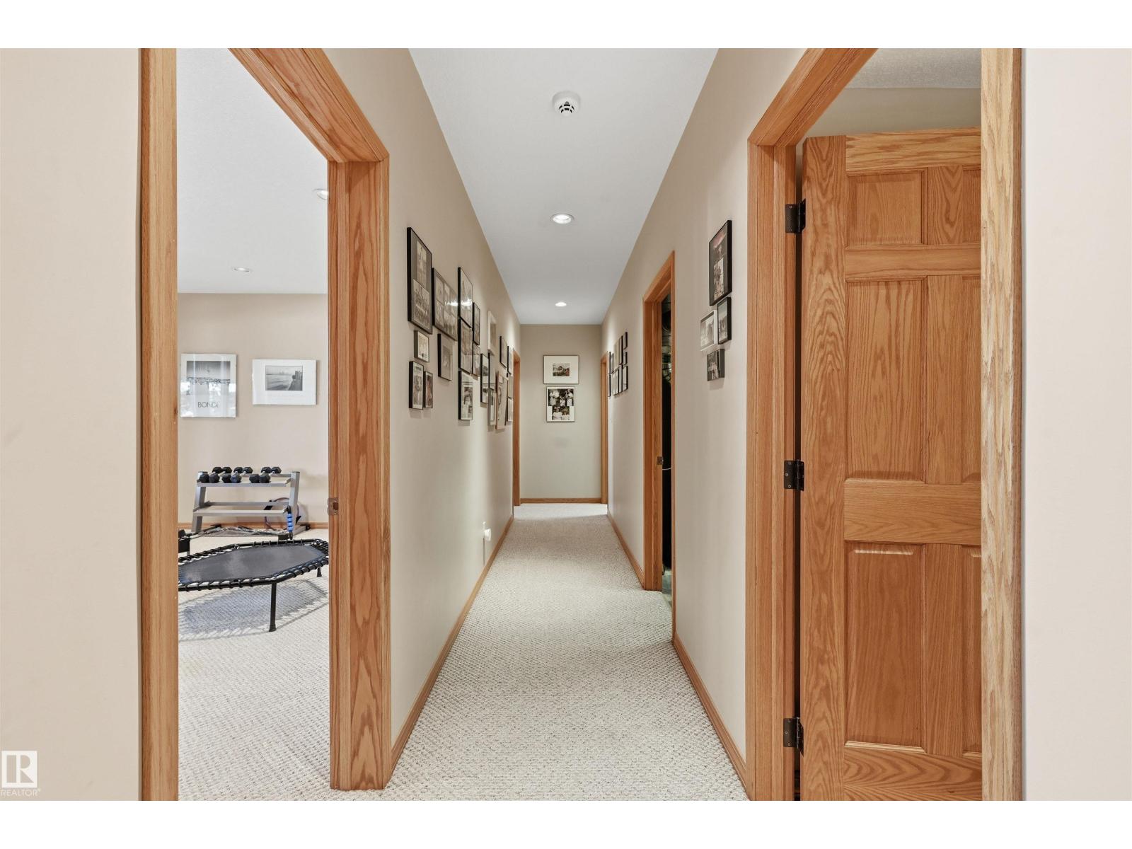 15625 WHITEMUD RD NW, Edmonton