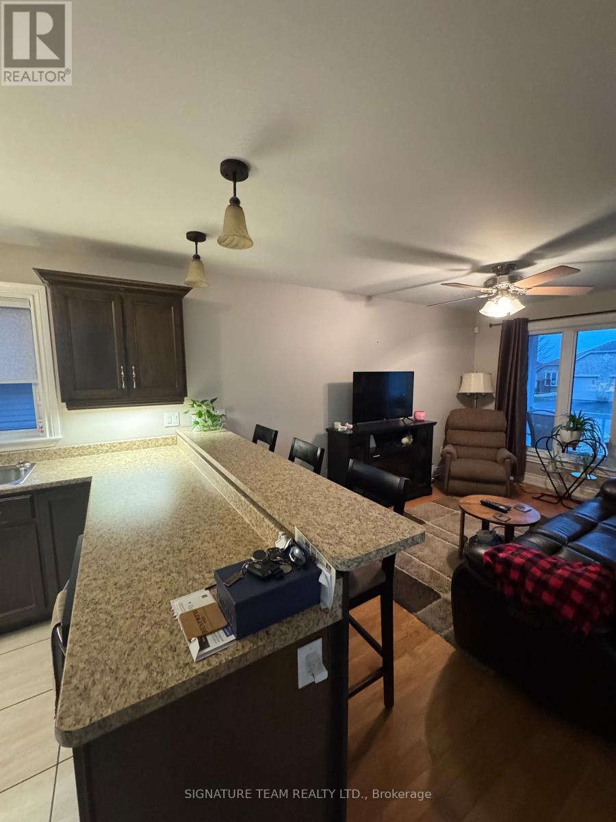 675 ABERDEEN STREET - 4