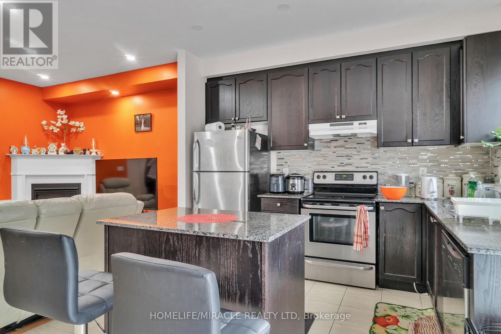13 YATELY STREET - 8